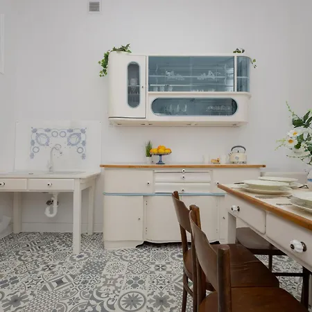 Spacious Vintage 1930'S Inspired Apartment By Noclegi Renters Warsaw Exterior photo